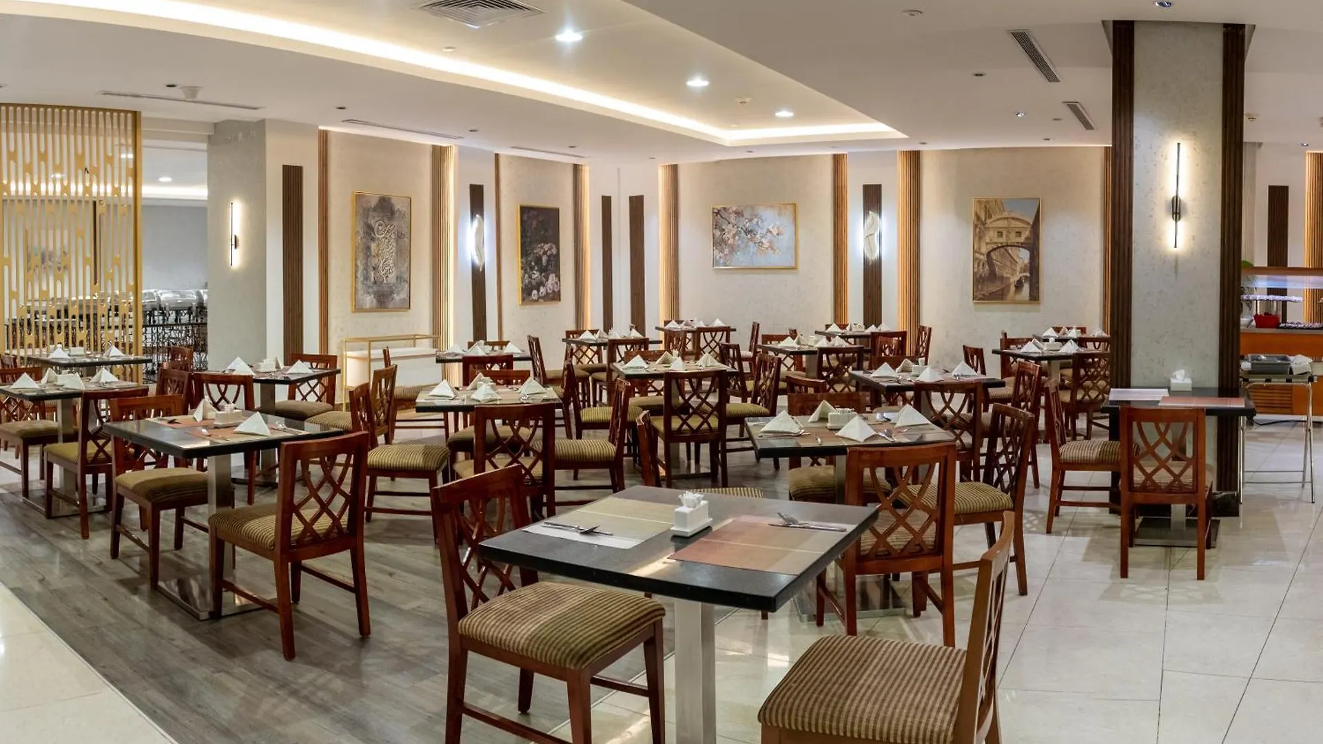 *****  Emaar Royal Hotel Medina Saudi Arabia