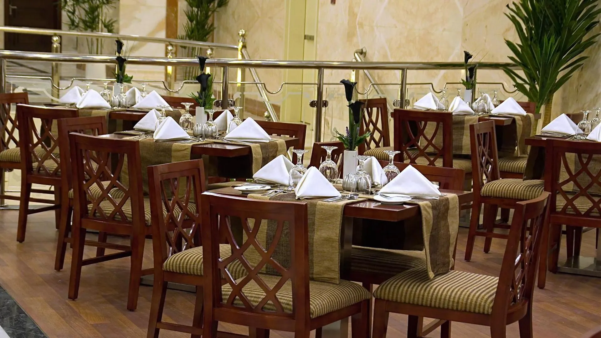 Emaar Royal Hotel Medina 5*,